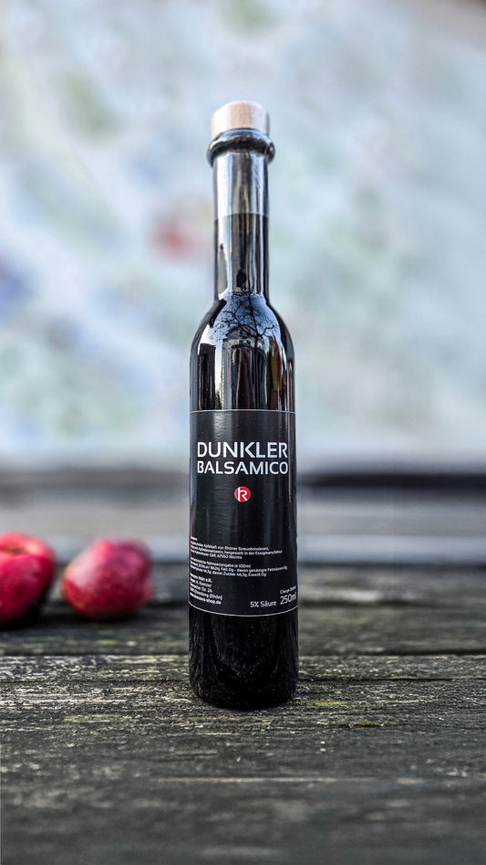 Dunkler Apfel Balsamico
